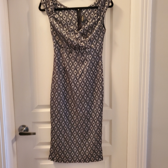 Pinup Dress by Rocksteady - Picture 4 of 15